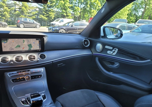 Mercedes-Benz Klasa E cena 179900 przebieg: 66519, rok produkcji 2019 z Kraków małe 436